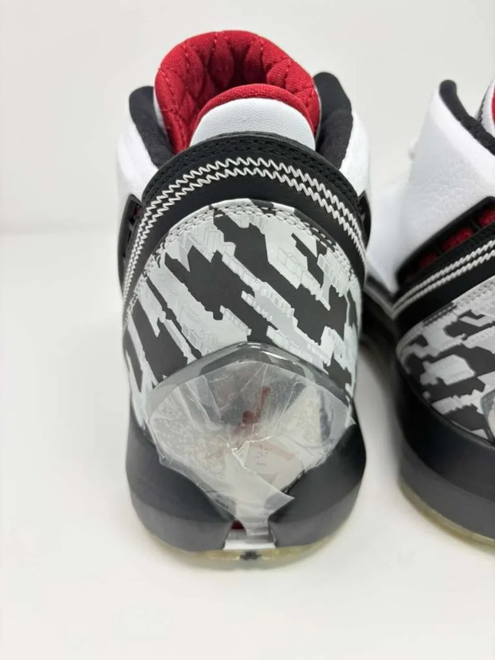 Nike Air Jordan XX2 22 White Varsity Red Black Size 14